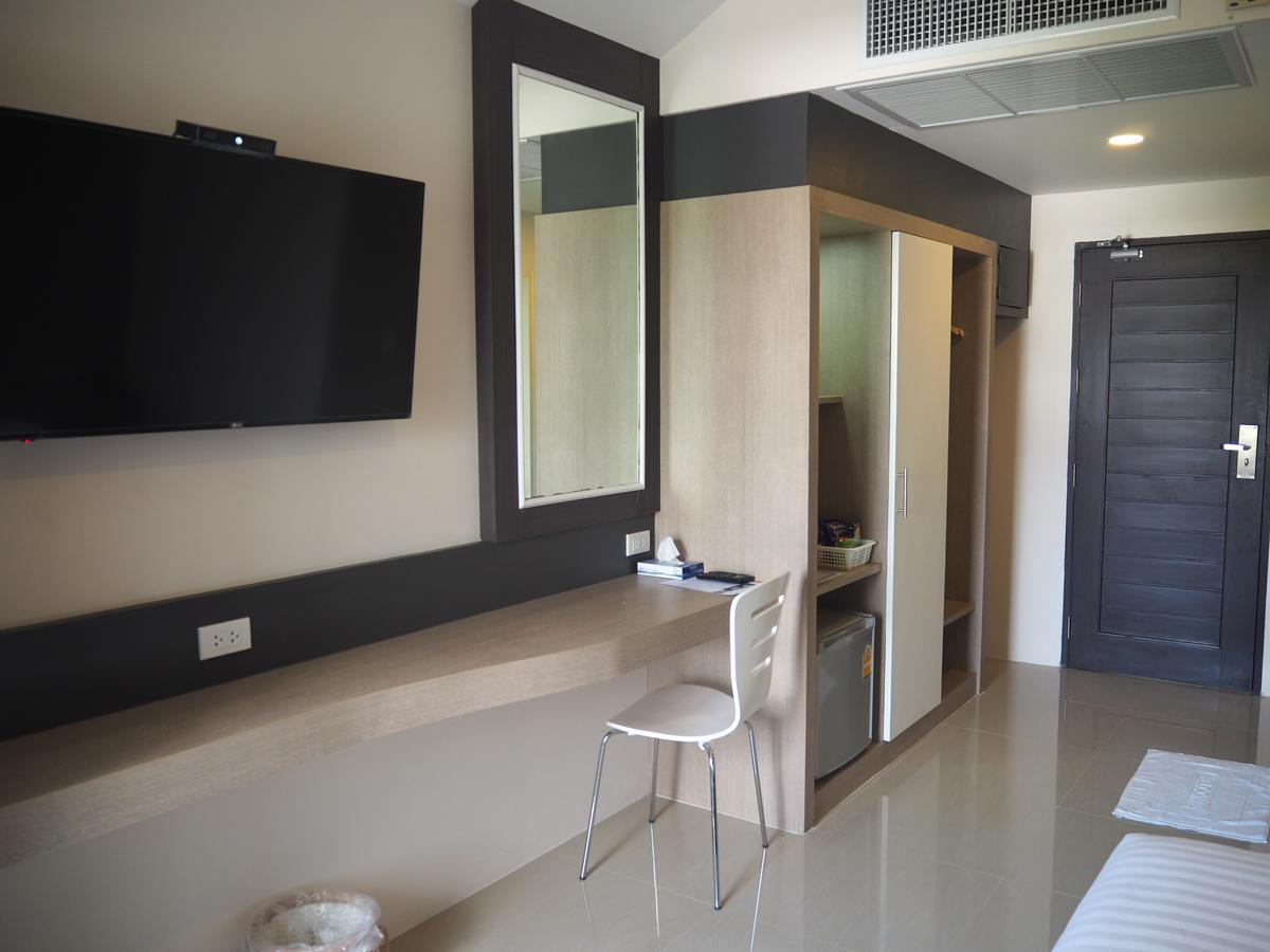 The Chic 101 Hotel Selaphum Exterior photo